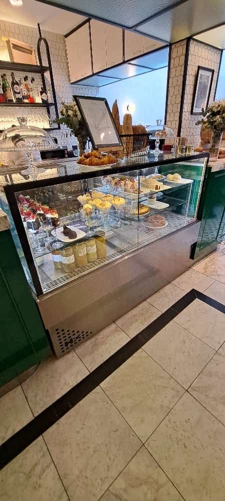 Heladera exhibidora de tortas